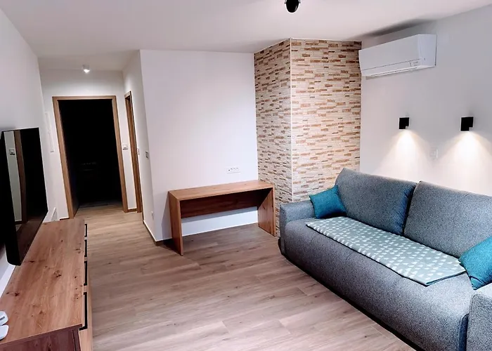 Apartma Oblak Apartment *